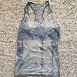 Lululemon Swiftly Tech Razorback tank